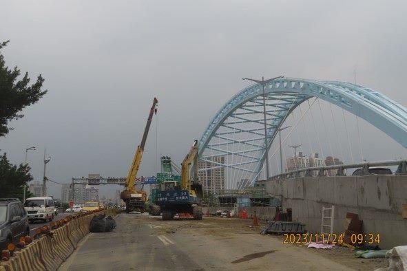 11211-A1L基樁機具進場及試挖作業