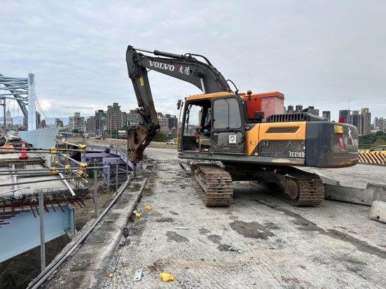 11302-交通便橋拆除作業