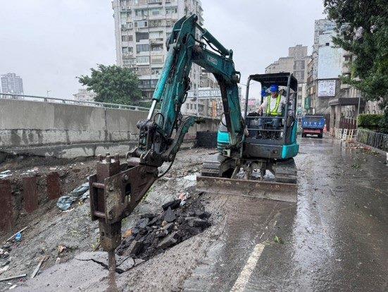 11306-臺北端擋土牆開挖整地