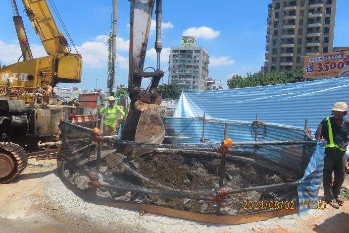 11308-PB2井基開挖.JPG