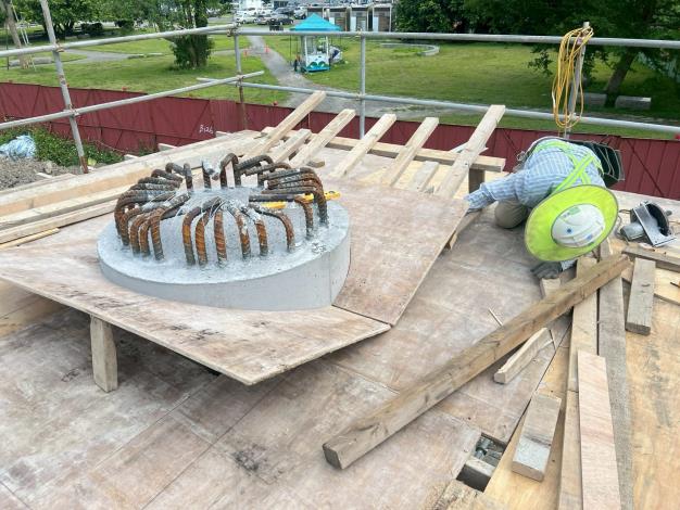 11405-新北端上游側牽引道帽梁底模組立