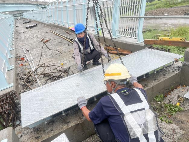 11407-下游簽引道伸縮縫安裝