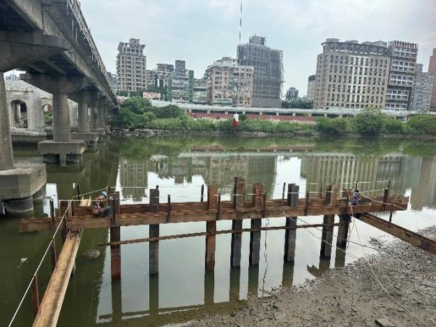 11408-施工便橋打設