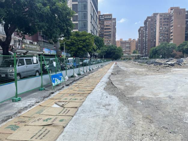 11107-水利處排水改道工程-四維路198巷養護.JPG