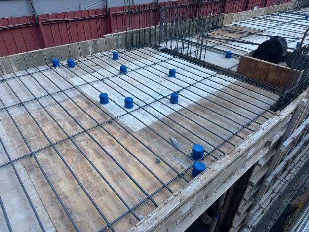 114.10.13-1F梯廳版鋼筋綁紮作業