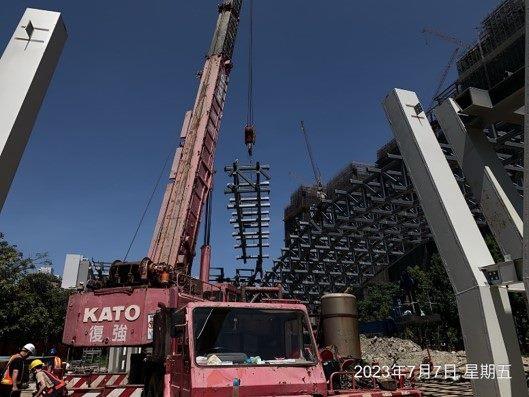 大平台鋼構吊裝