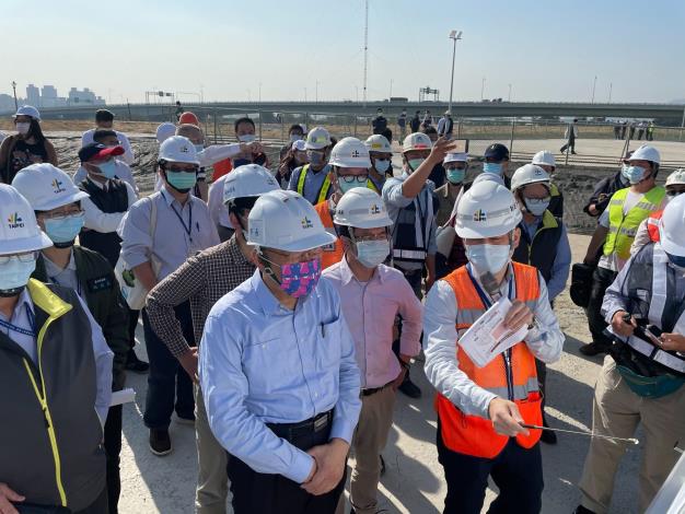 圖2 柯市長視察北士科公共工程西基地二期工地。