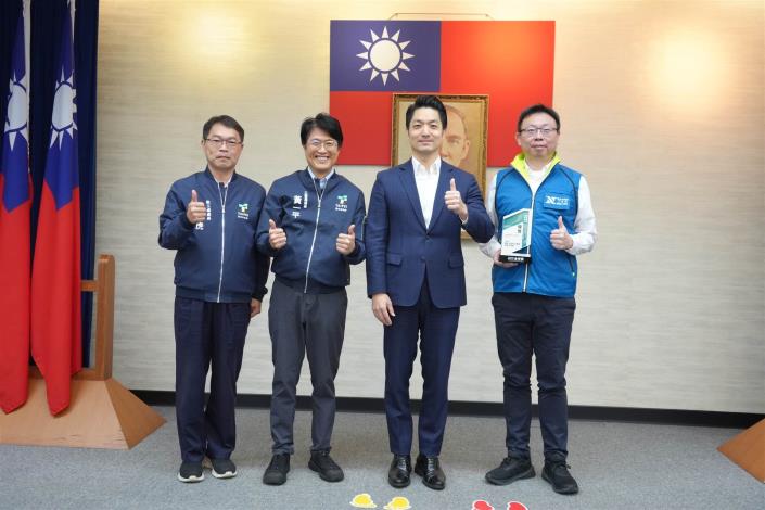 1140204市政會議，金質獎、金安獎獻獎照片
