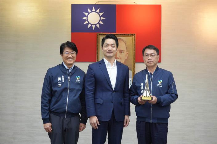 1140204市政會議，金質獎、金安獎獻獎照片