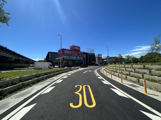 圖11交通輔助設施