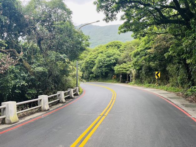 Image 5. Pavement resurfacing on Yangjin Highway (Provincial Highway No. 2A)