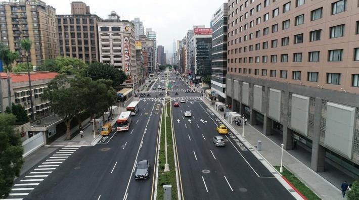 Picture 1. A photograph of the completed Zhongxiao East Road and Other East-west Axis Project (First Tender and Third Tender)