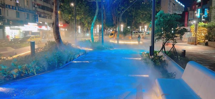 Picture 12. Night view of the ripple lights and mist