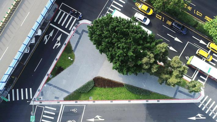 Picture 7 Provincial Highway 5 pedestrian environment improvement and maintenance results