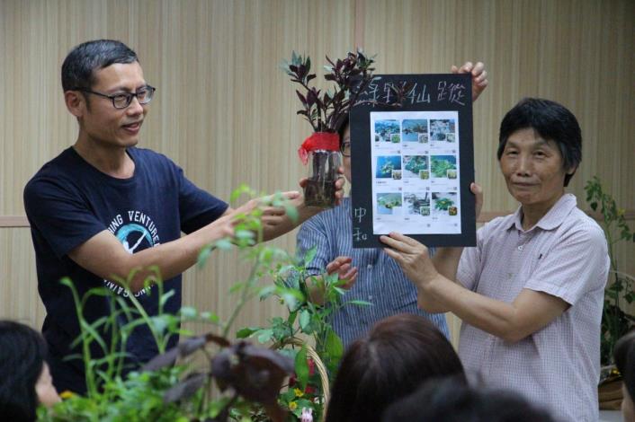 圖5.學員自豪地介紹自己製作出的作品