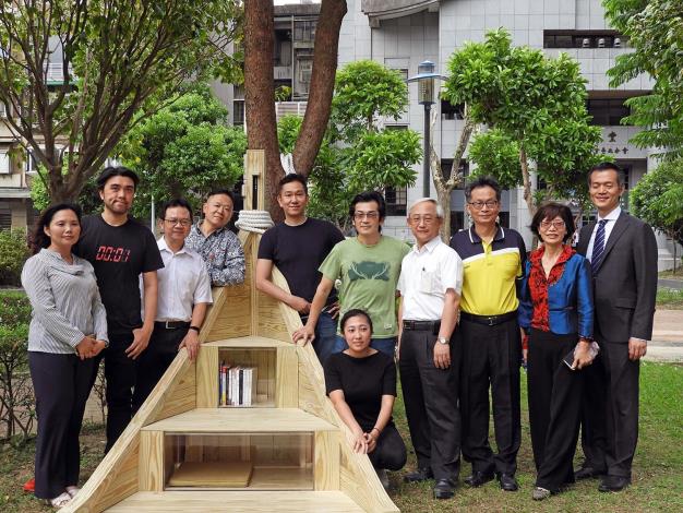 圖1. 昌隆公園內方舟造型之美好書席