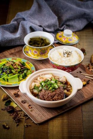 圖4. 官邸食堂的蔣公獅子頭套餐，復刻歷史氛圍