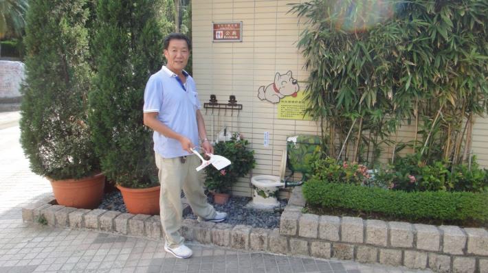 圖4、「狗狗便便好去處」提供園內遛狗民眾有效清除狗便，維護社區環境清潔