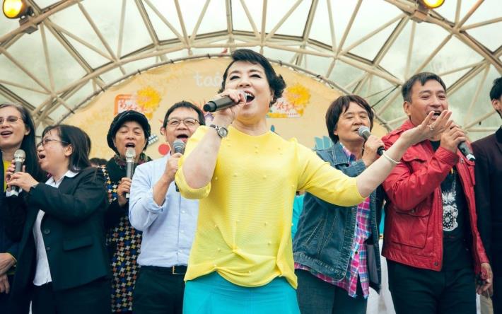圖1. 12月8日億光文化基金會舉行的菊花真美音樂會圓滿成功