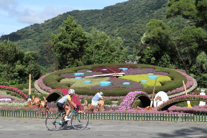 圖1. 花鐘遠景