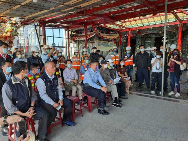 圖1.市長聽取工程進度簡報