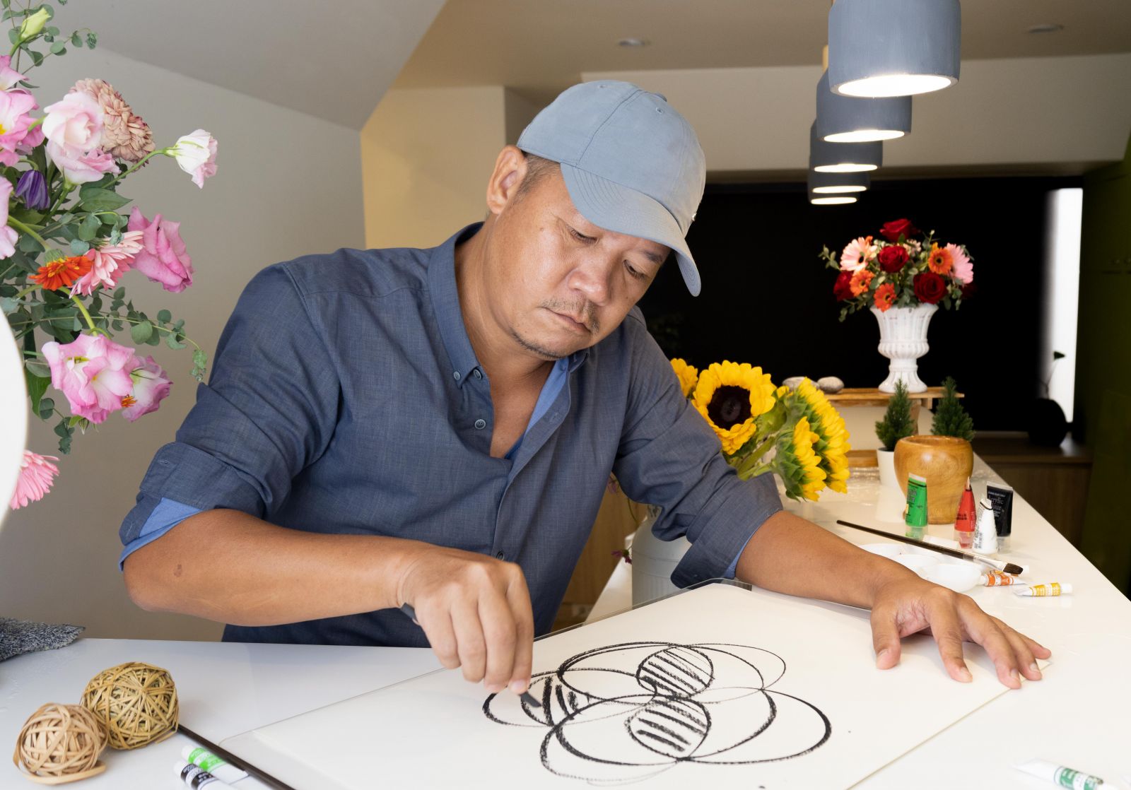 設計師蕭青陽親手繪製花季主視覺