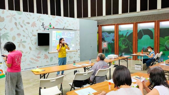 圖說1：邀請東眼山自然教育中心的環境教育講師前來分享