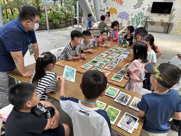 圖4. 「綠點防禦術」可以認識動植物之間吃與被吃的關聯.JPG