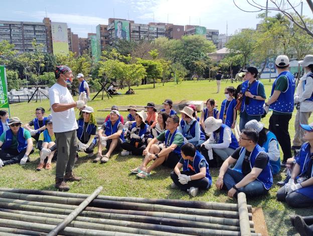 2.前置作業完成後由德鴻老師進行今天工作的總說明