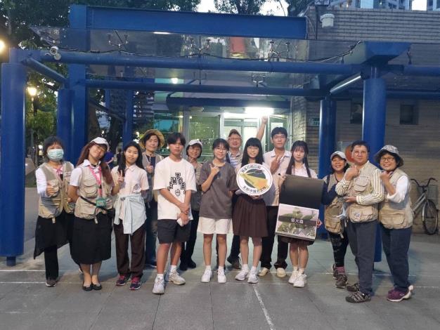 圖6 內湖高中『閃閃螢光小田園』社團連續多年在賞螢季協助導覽事宜。