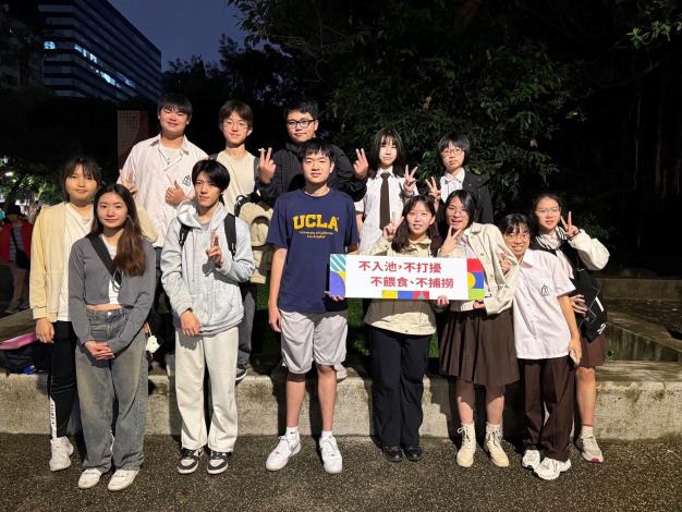 圖7 內湖高中學生宣導生態理念。