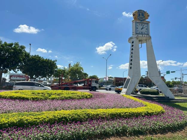 圖1. 承德路槽化島千日紅盛開美景