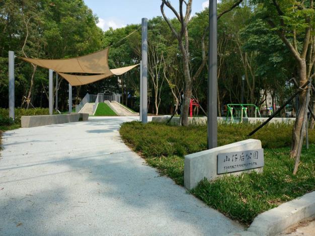 圖片4：樹、光、影相遇－山仔后公園