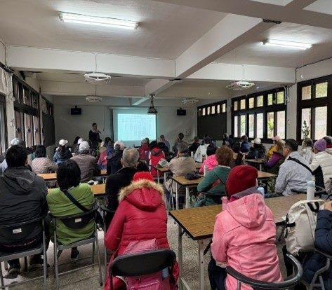 茶花講堂，專家分享茶花栽培與賞花知識。