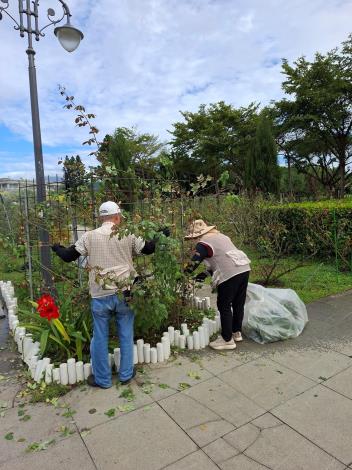 圖4花海區志工修剪身影。