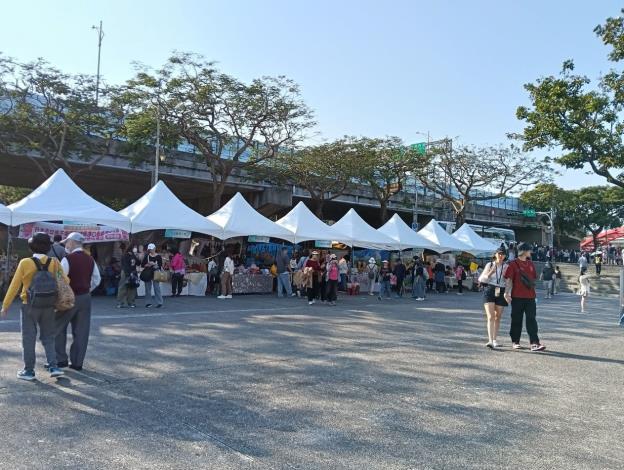 圖2. 2025臺北玫瑰展攤商進駐照