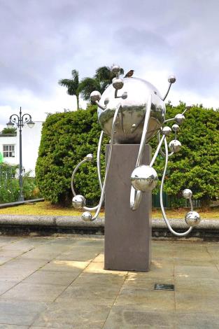 圖5：李榮峰藝術家「生機」