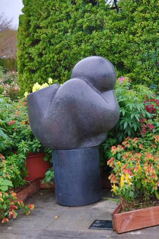 圖4：郭清治藝術家「大地」