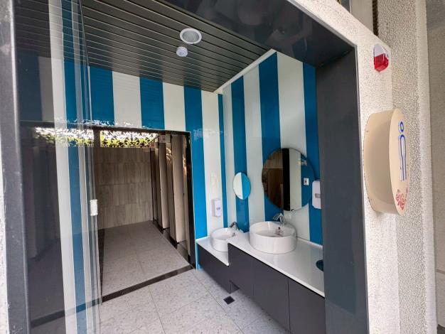 圖14：新生公園玫瑰公廁