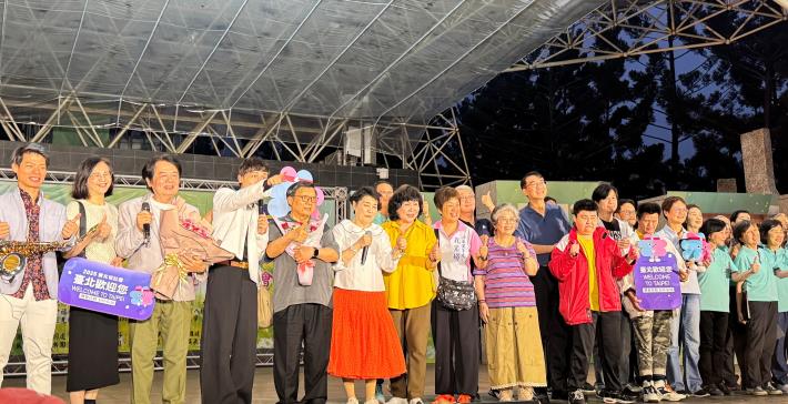 圖4.戀戀螢火蟲親子音樂會合影(歷年活動照片)