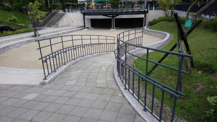椰城公園完工照2