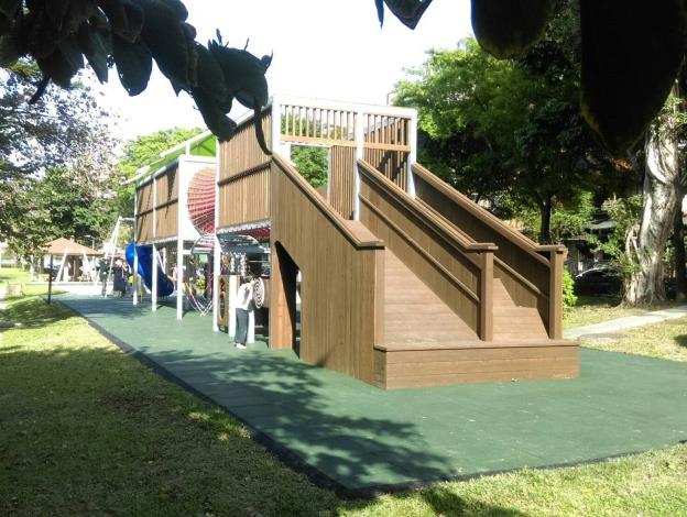 三民公園遊樂設施