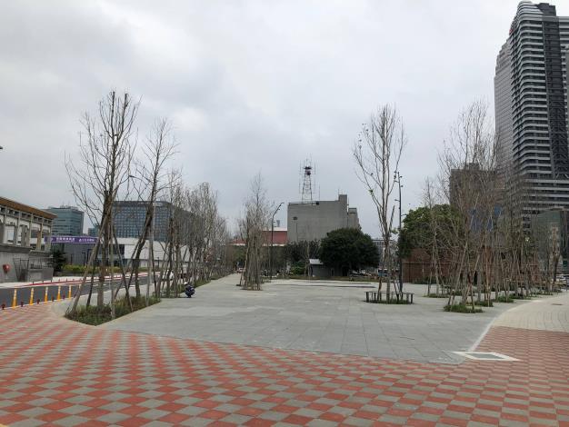 交八土建工程-沿街步道