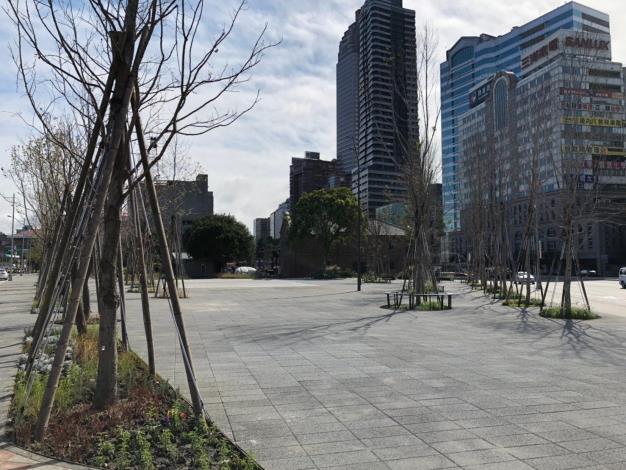 交八土建工程-林蔭廣場照片共3張