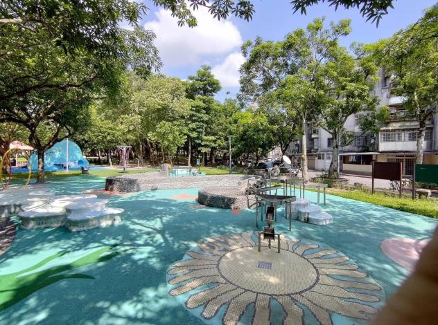 玉成公園-水渠道及設備、圖繪馬賽克