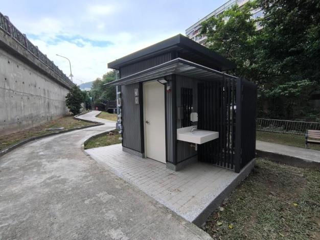 泉源48號公園-景觀公廁C