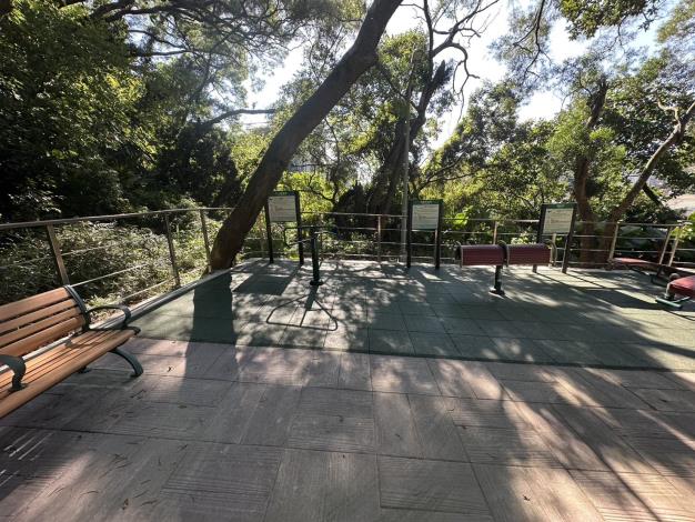 內湖66號公園-體健設施及公園座椅
