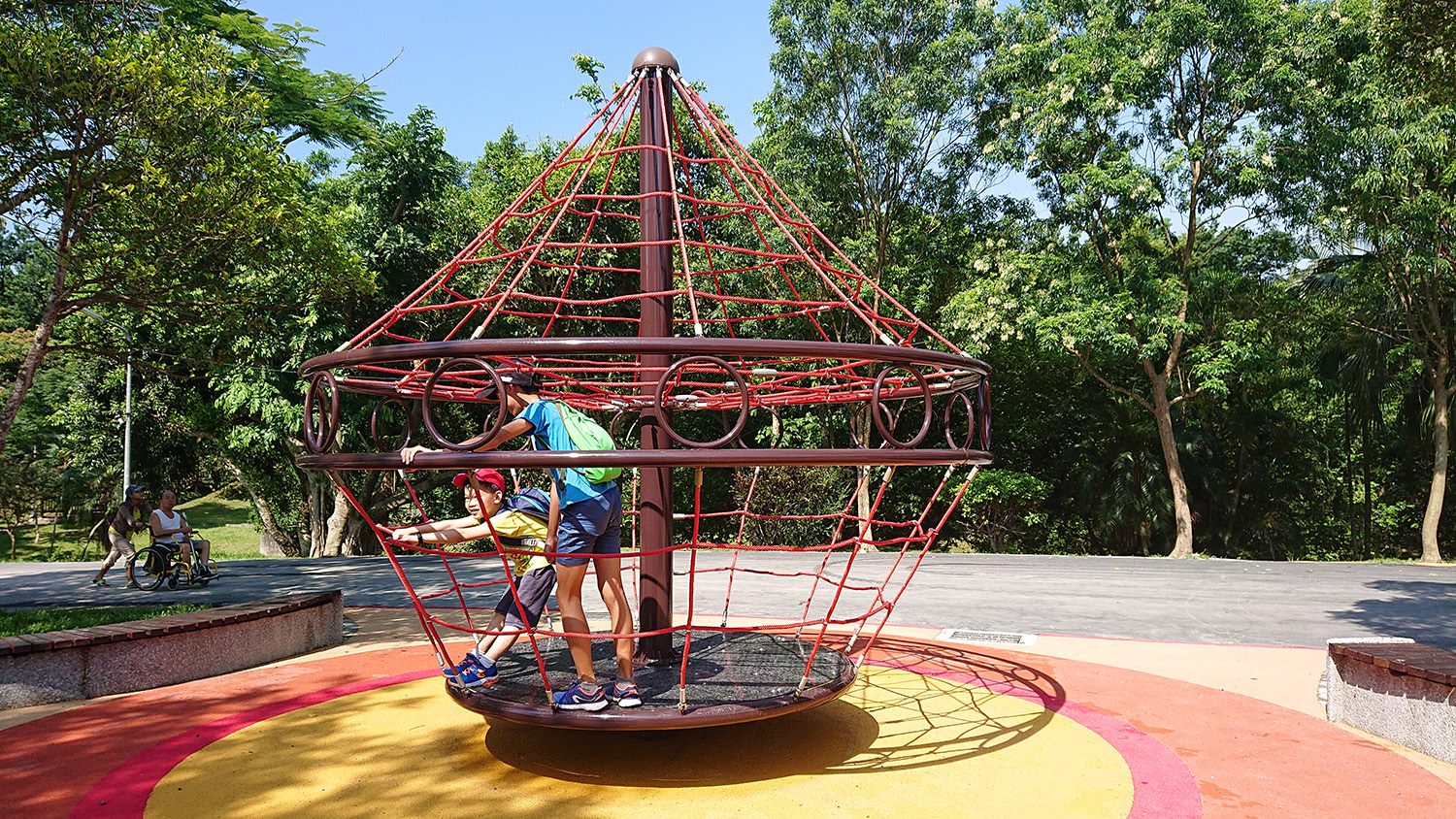 臺北市政府工務局公園路燈工程管理處 共融式遊戲場 南港公園