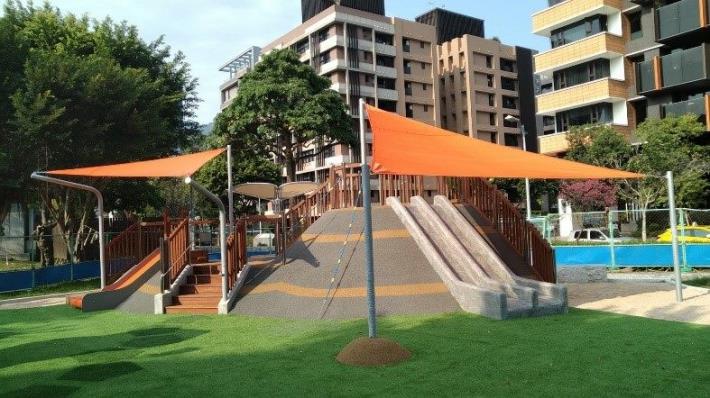 奇岩1號地景組合遊具