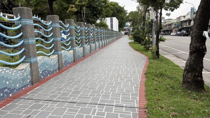 迪化污水廠周邊酒泉街人行道特色美化施工後